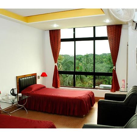 Hotel Dooars Mountain Alipur Duar Buitenkant foto