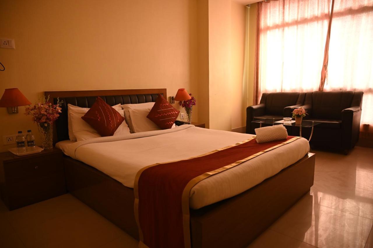 Hotel Dooars Mountain Alipur Duar Buitenkant foto