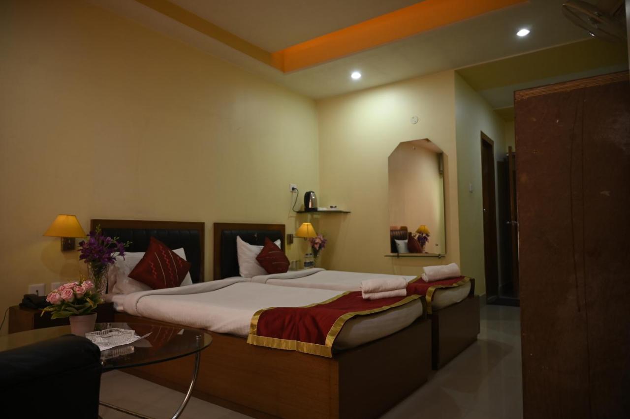 Hotel Dooars Mountain Alipur Duar Buitenkant foto