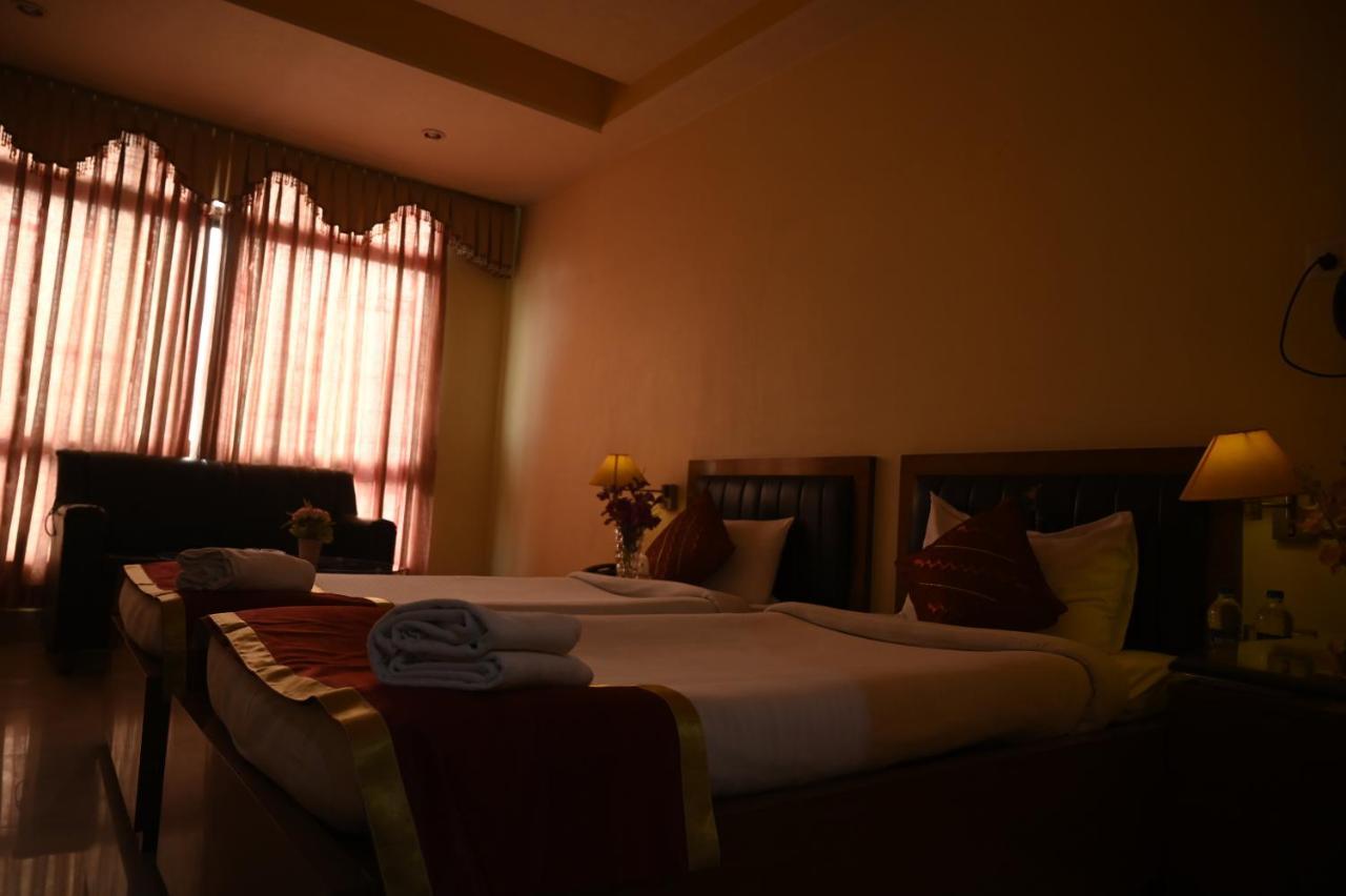 Hotel Dooars Mountain Alipur Duar Buitenkant foto